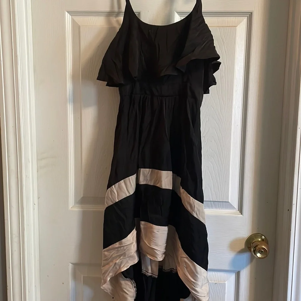 Dress - Picture 1 of 1